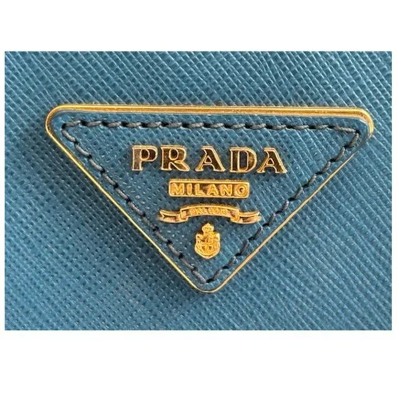 ✨💙 Authentic Prada Saffiano Leather Dome Tote in Blue 💙✨ - Picture 5 of 16